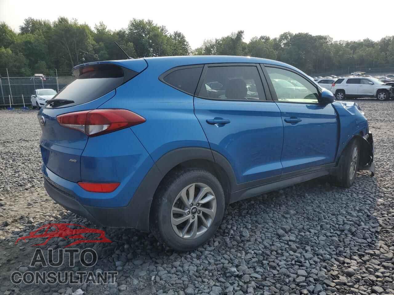 HYUNDAI TUCSON 2018 - KM8J2CA49JU823856