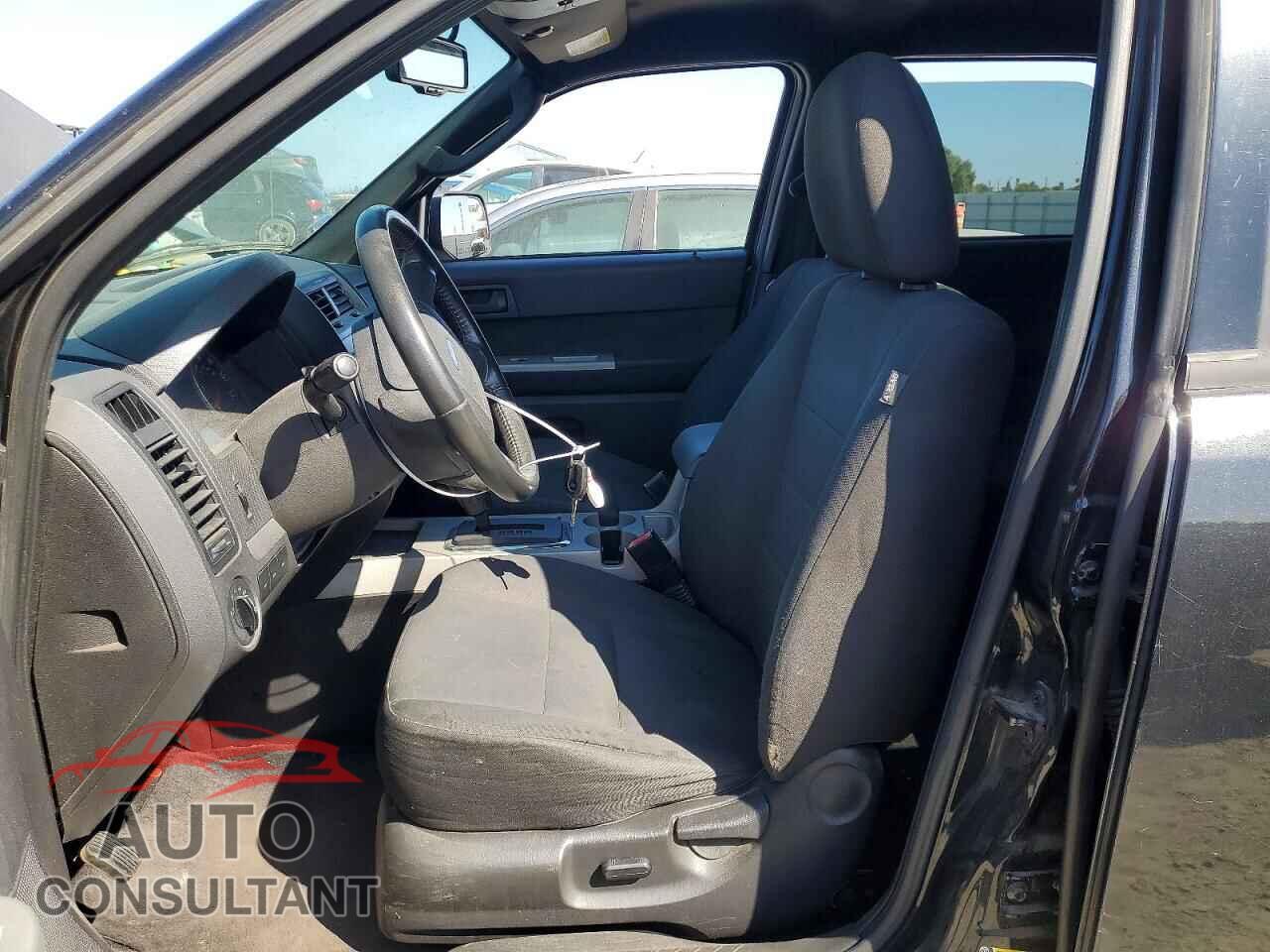 FORD ESCAPE 2011 - 1FMCU0DG4BKA33885