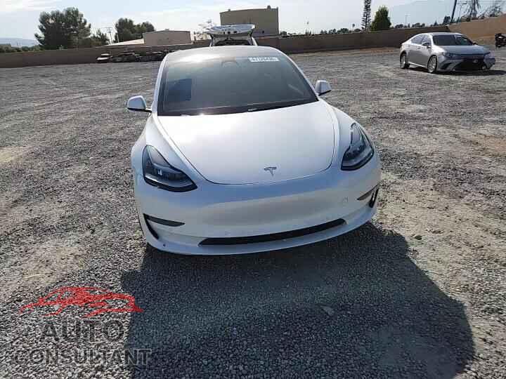 TESLA MODEL 3 2022 - 5YJ3E1EA8NF298750