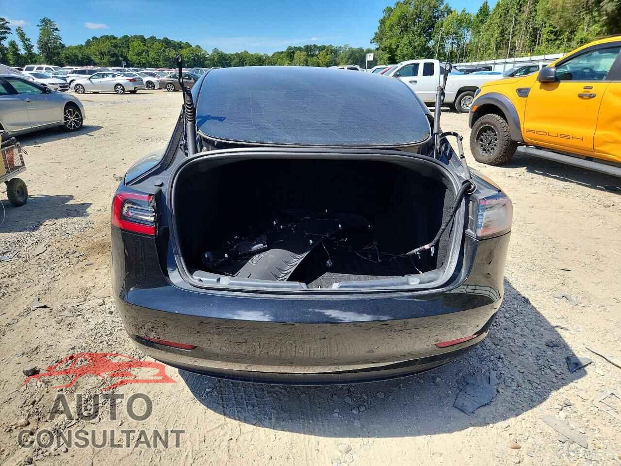 TESLA MODEL 3 2021 - 5YJ3E1EAXMF976977