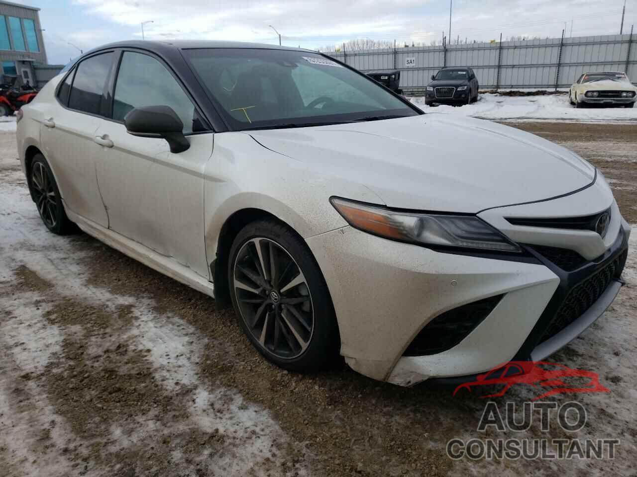 TOYOTA CAMRY 2018 - 4T1B61HK1JU059616