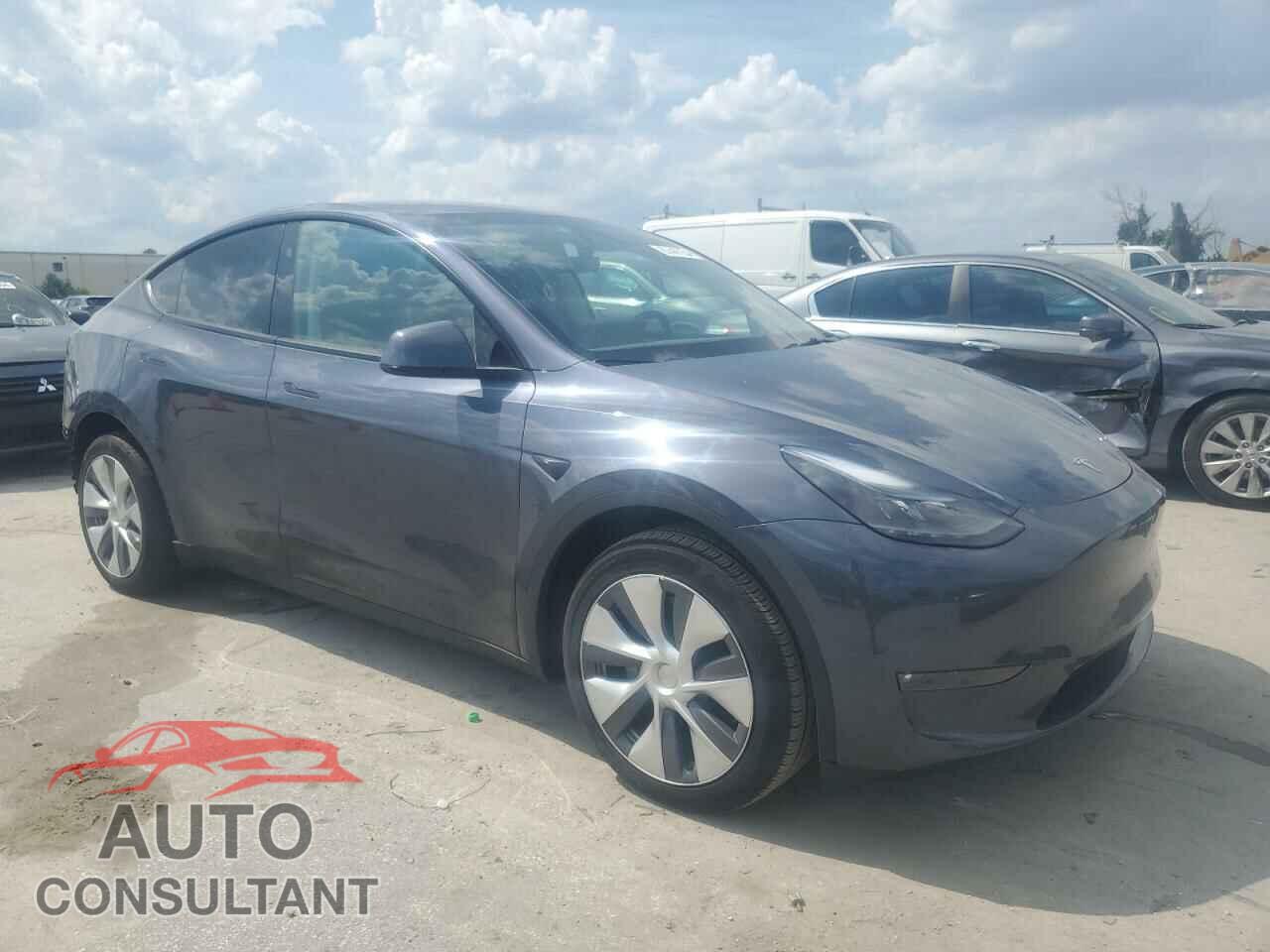 TESLA MODEL Y 2023 - 7SAYGDED6PF960648