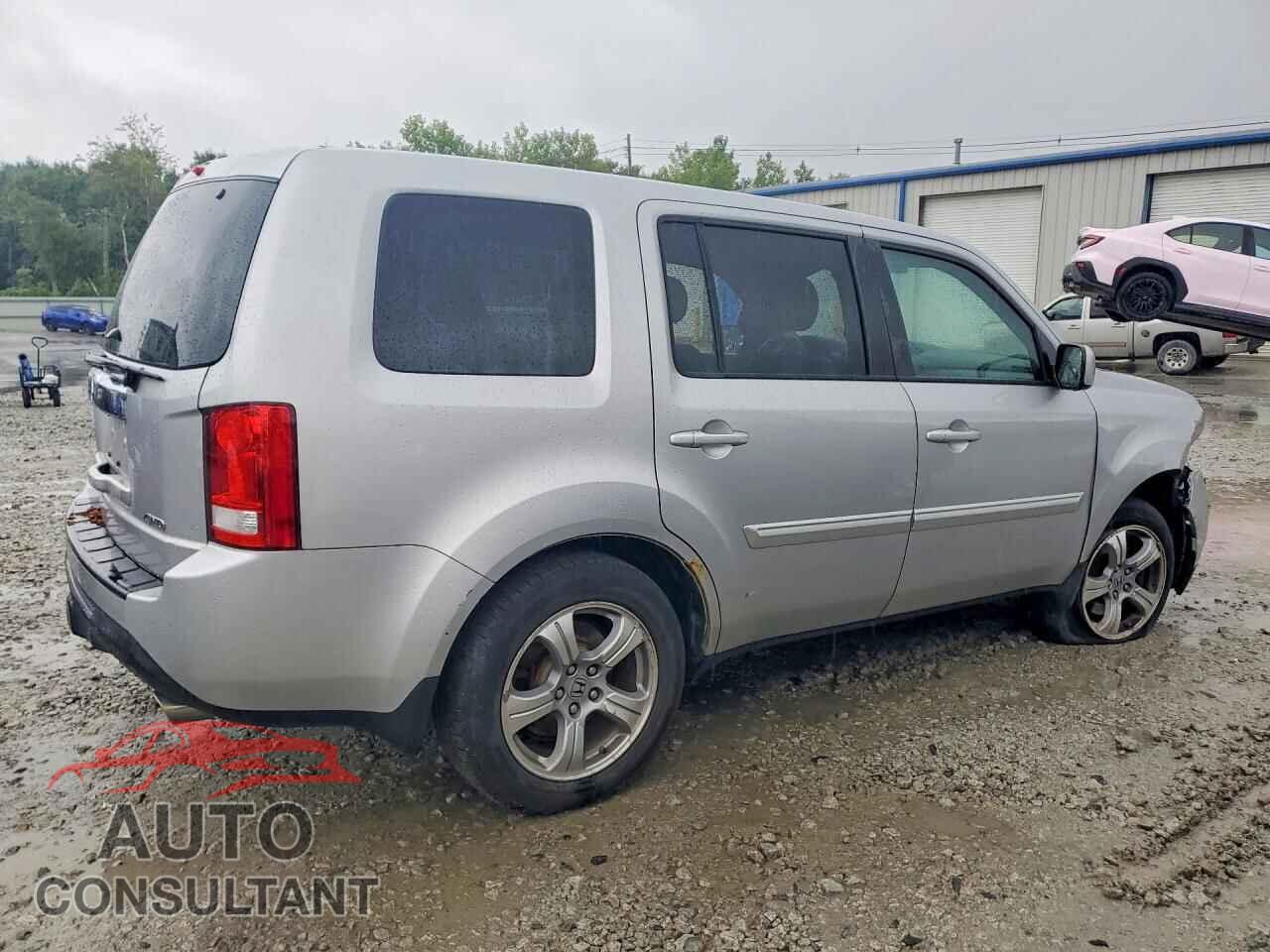 HONDA PILOT 2015 - 5FNYF4H55FB062612