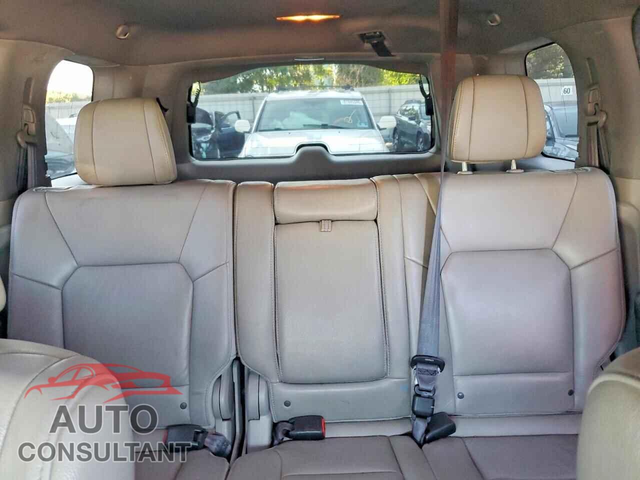 HONDA PILOT 2012 - 5FNYF4H70CB021026