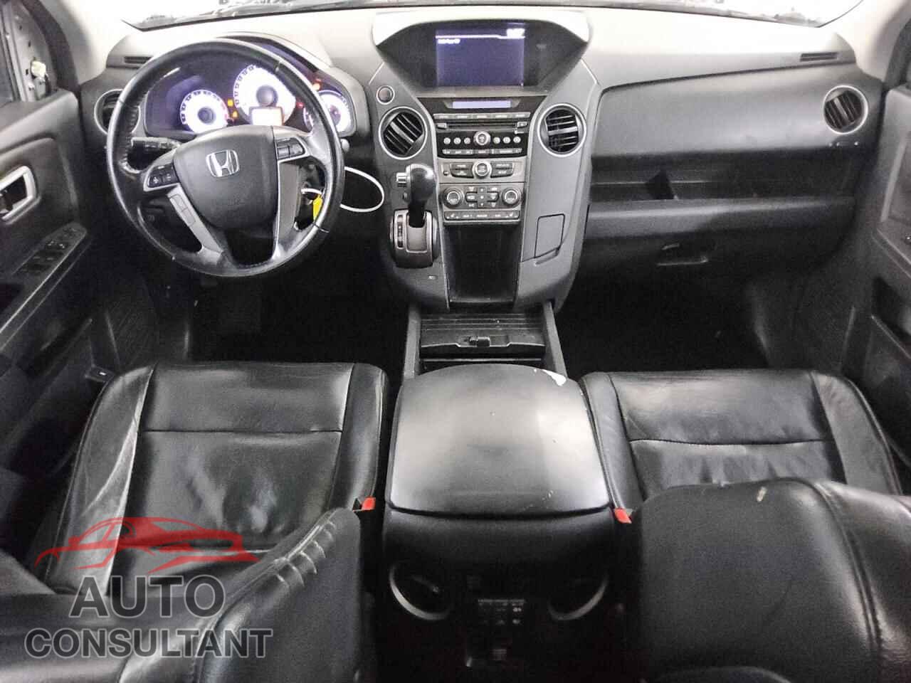 HONDA PILOT 2012 - 5FNYF3H5XCB022158