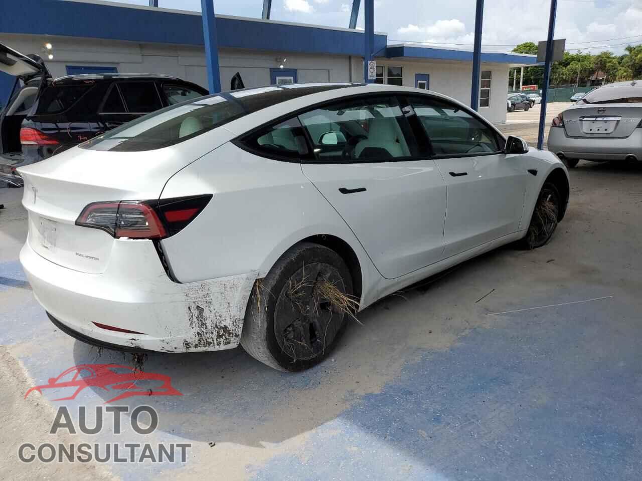 TESLA MODEL 3 2023 - 5YJ3E1EB3PF663301
