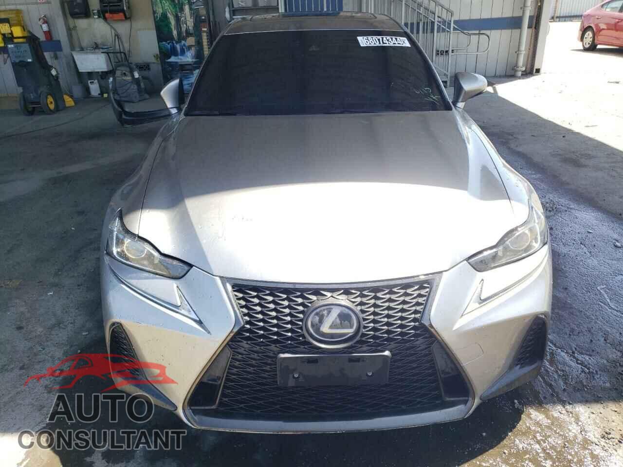 LEXUS IS 2018 - JTHBA1D24J5065850