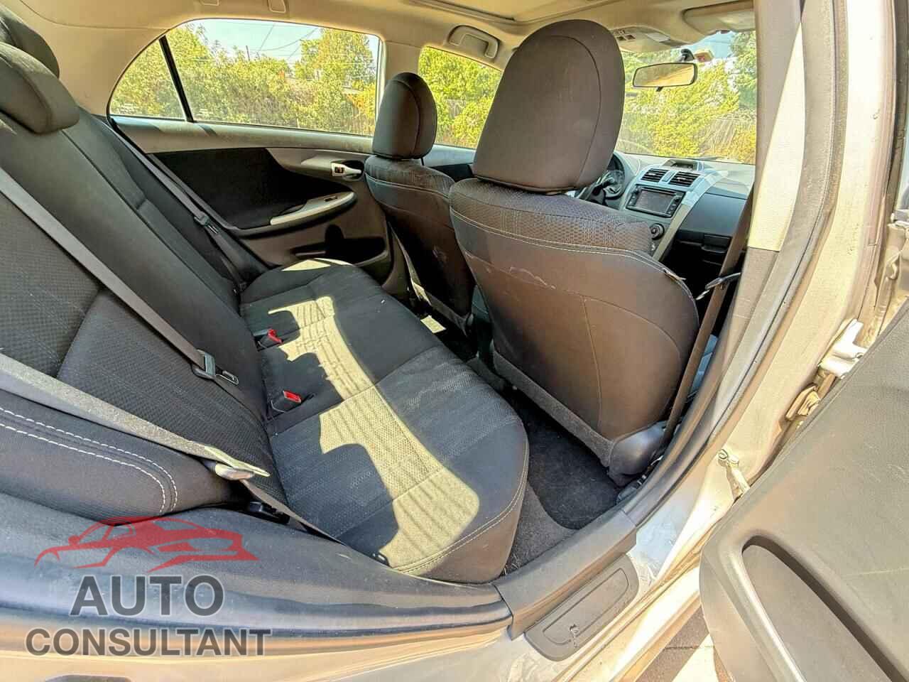 TOYOTA COROLLA 2013 - 5YFBU4EE2DP089168
