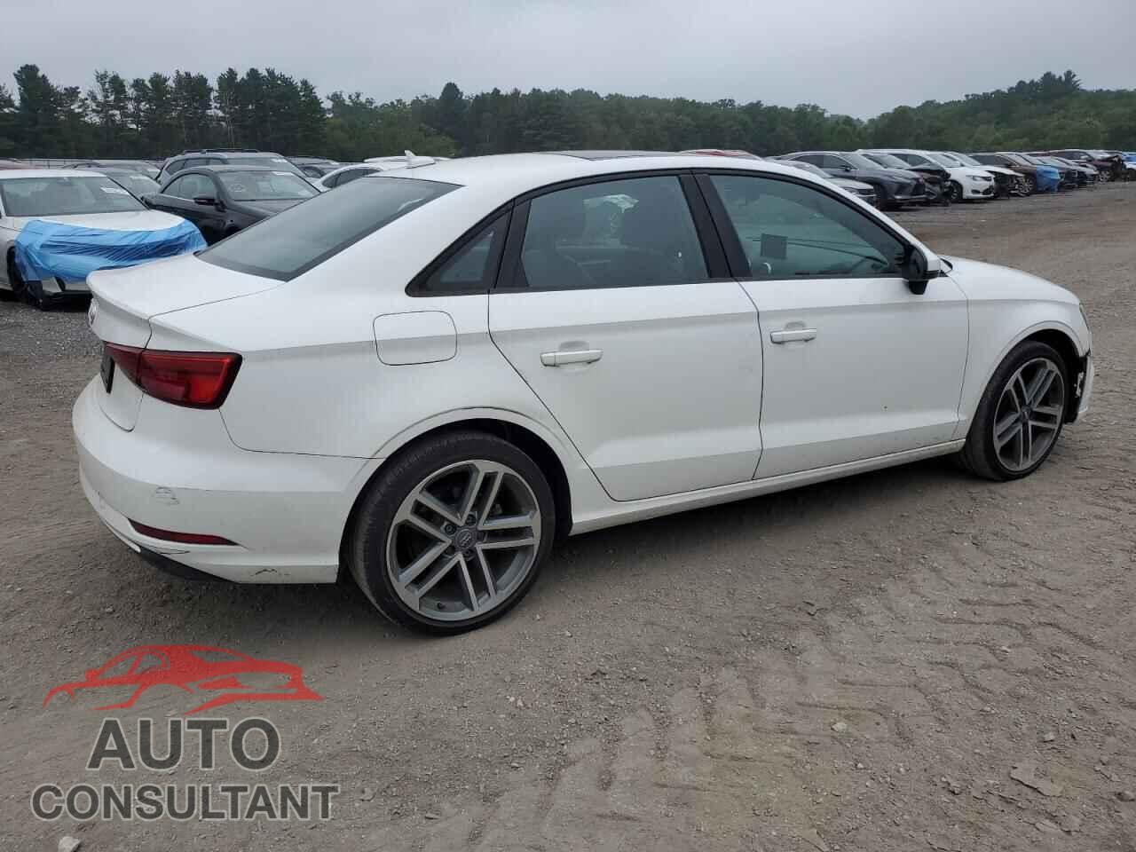 AUDI A3 2018 - WAUAUGFF9J1093204