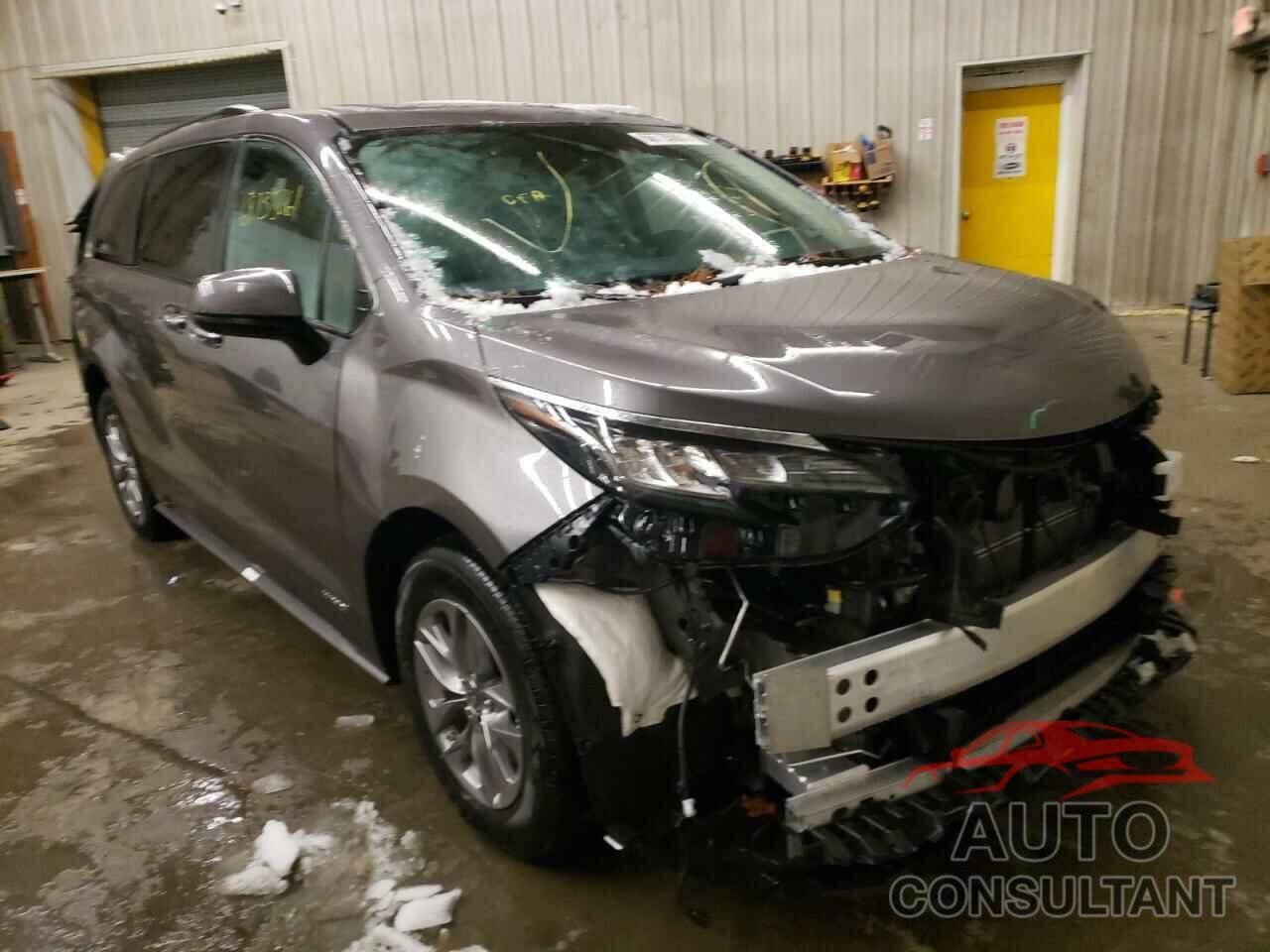 TOYOTA SIENNA 2021 - 5TDJSKFC6MS009865