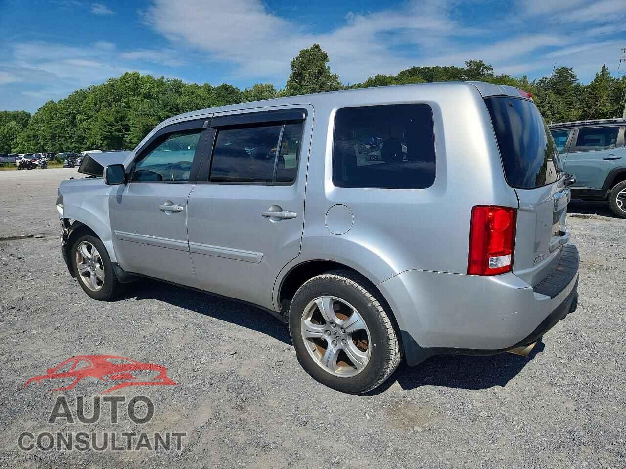 HONDA PILOT 2013 - 5FNYF4H54DB023037