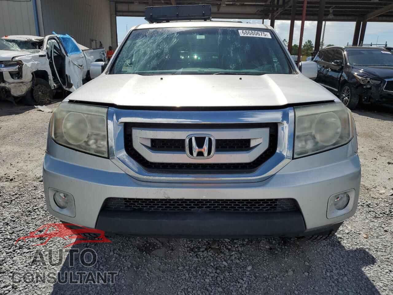HONDA PILOT 2011 - 5FNYF3H52BB058666