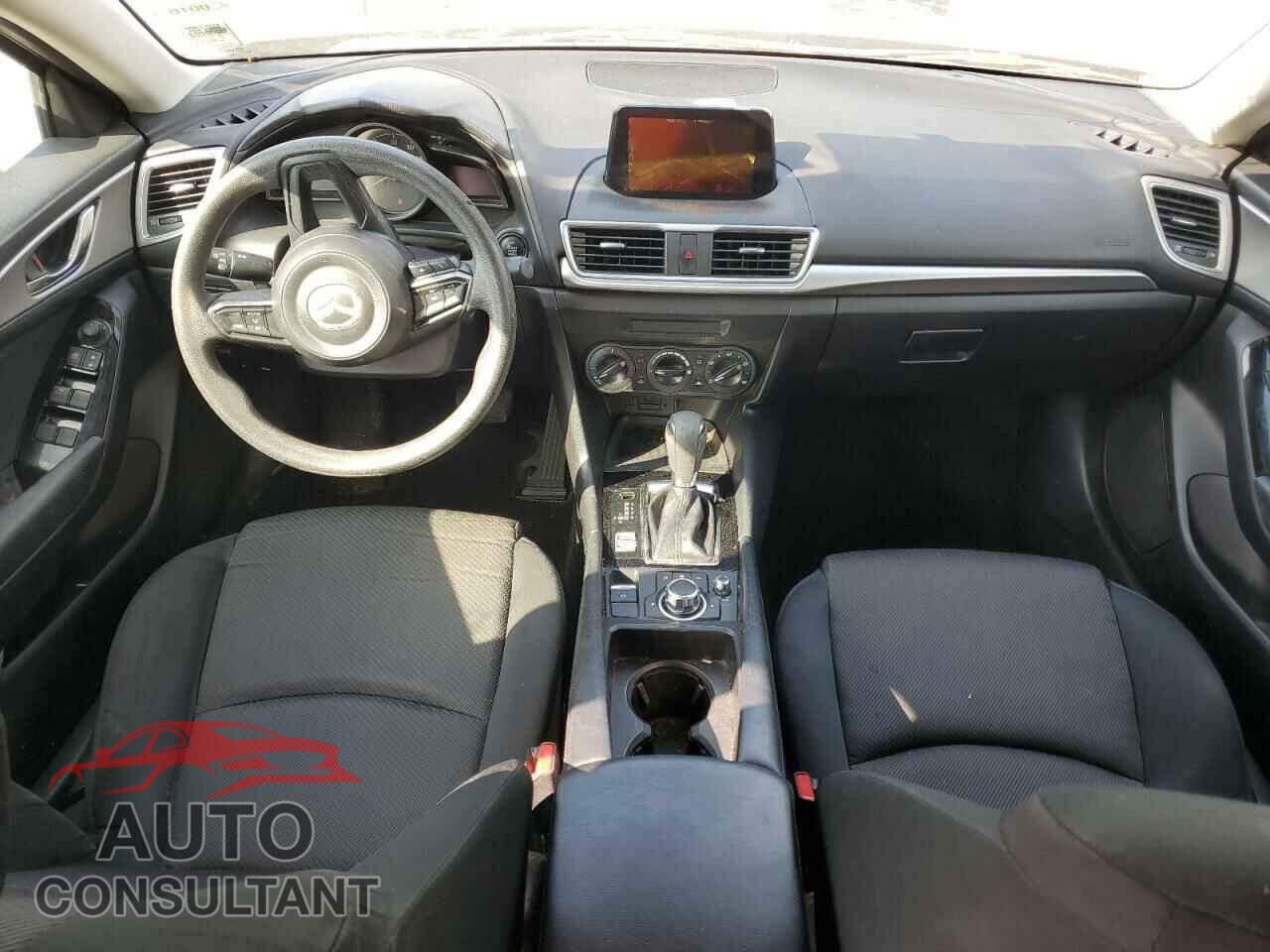 MAZDA 3 2017 - 3MZBN1U77HM119855