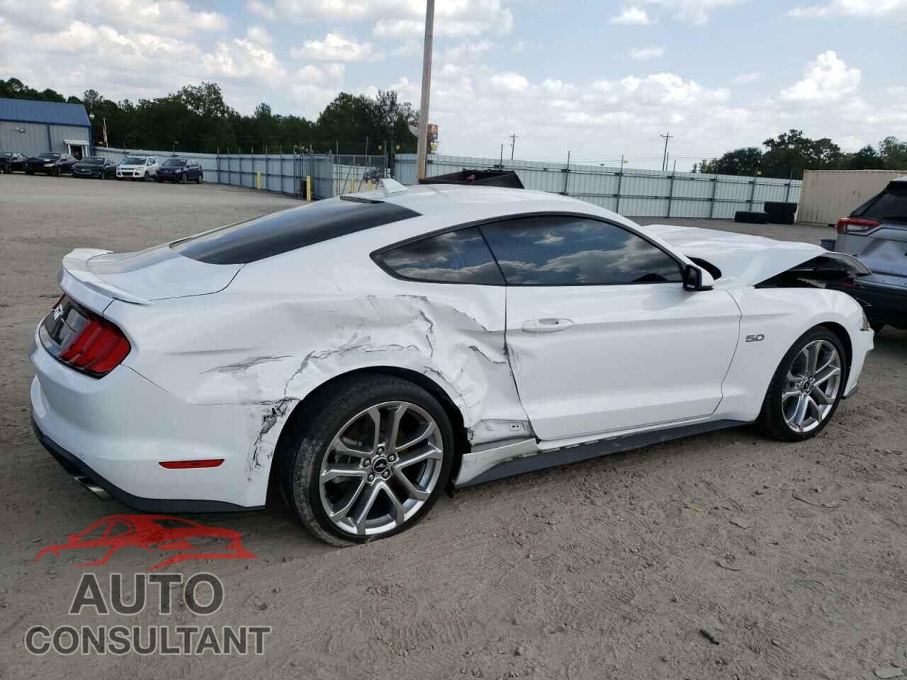 FORD MUSTANG 2021 - 1FA6P8CF8M5110023