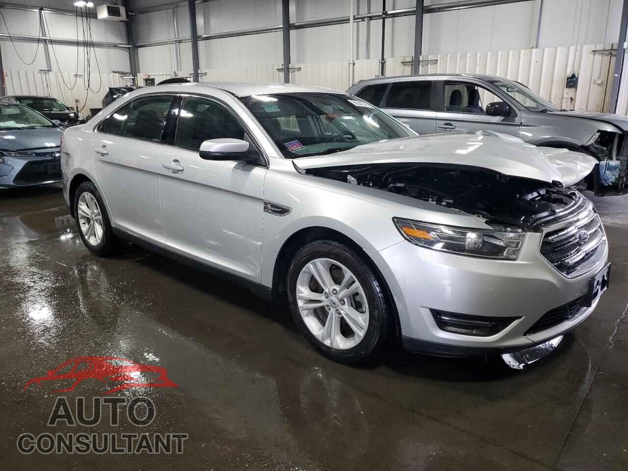 FORD TAURUS 2015 - 1FAHP2E85FG209572
