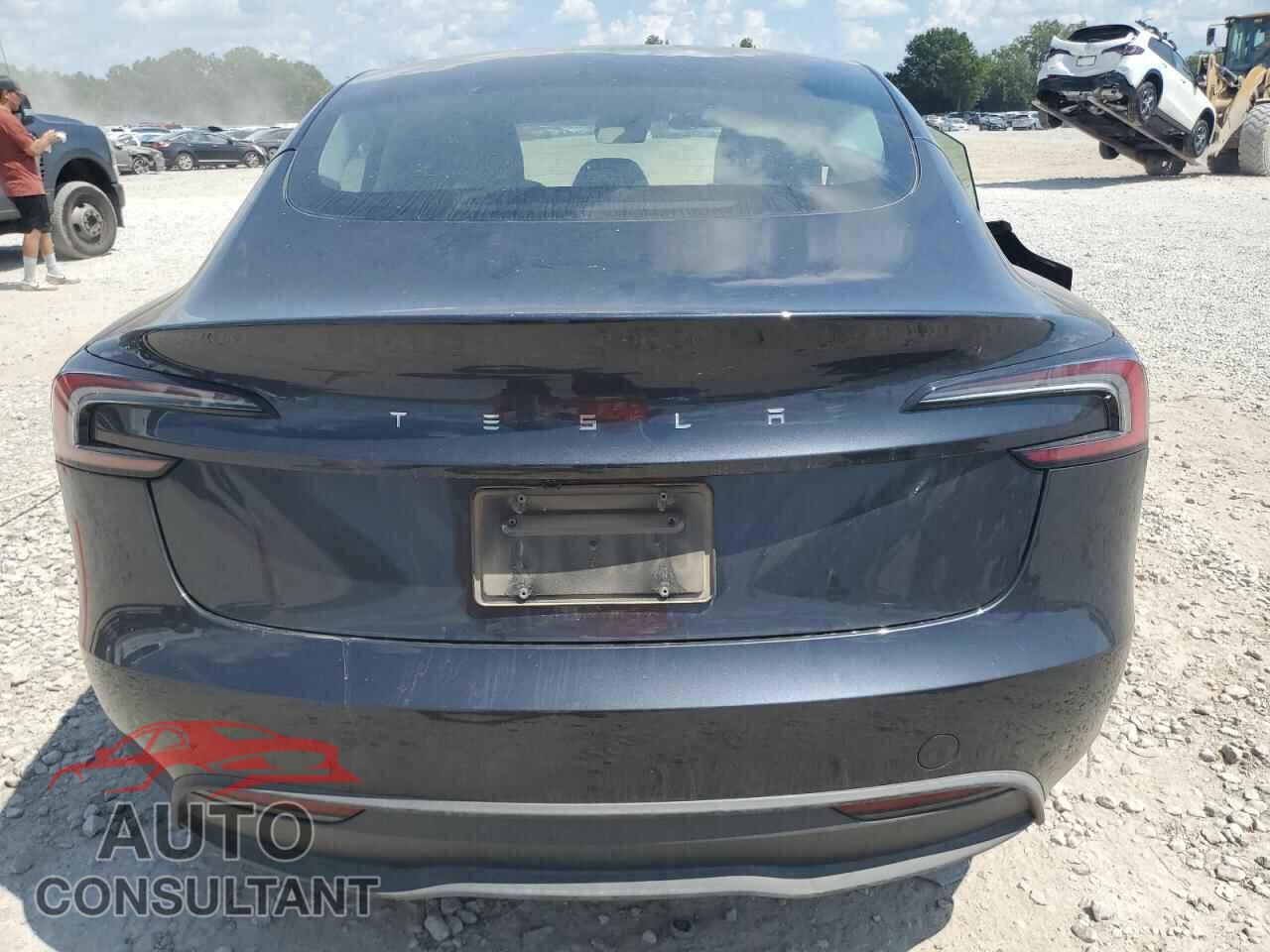 TESLA MODEL 3 2025 - 5YJ3E1EA6SF904607
