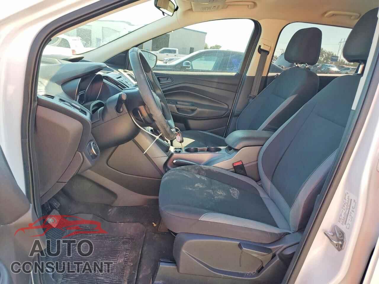 FORD ESCAPE 2015 - 1FMCU0F79FUC24984