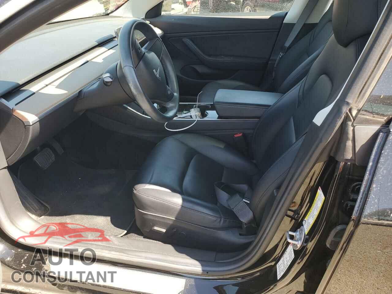 TESLA MODEL 3 2018 - 5YJ3E1EA0JF056710