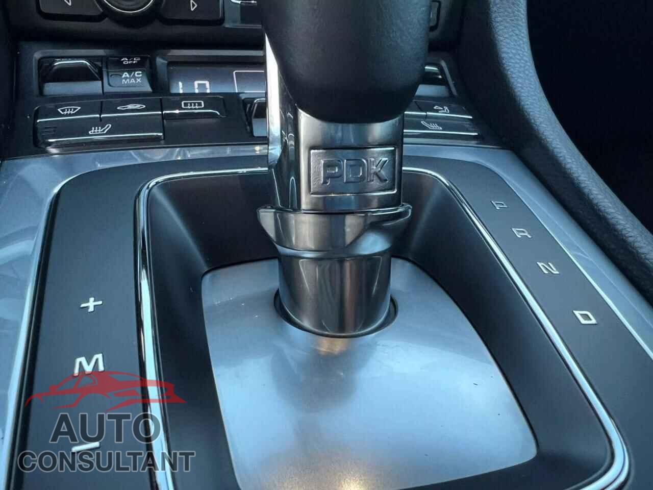 PORSCHE CAYMAN 2015 - WP0AA2A87FK161539