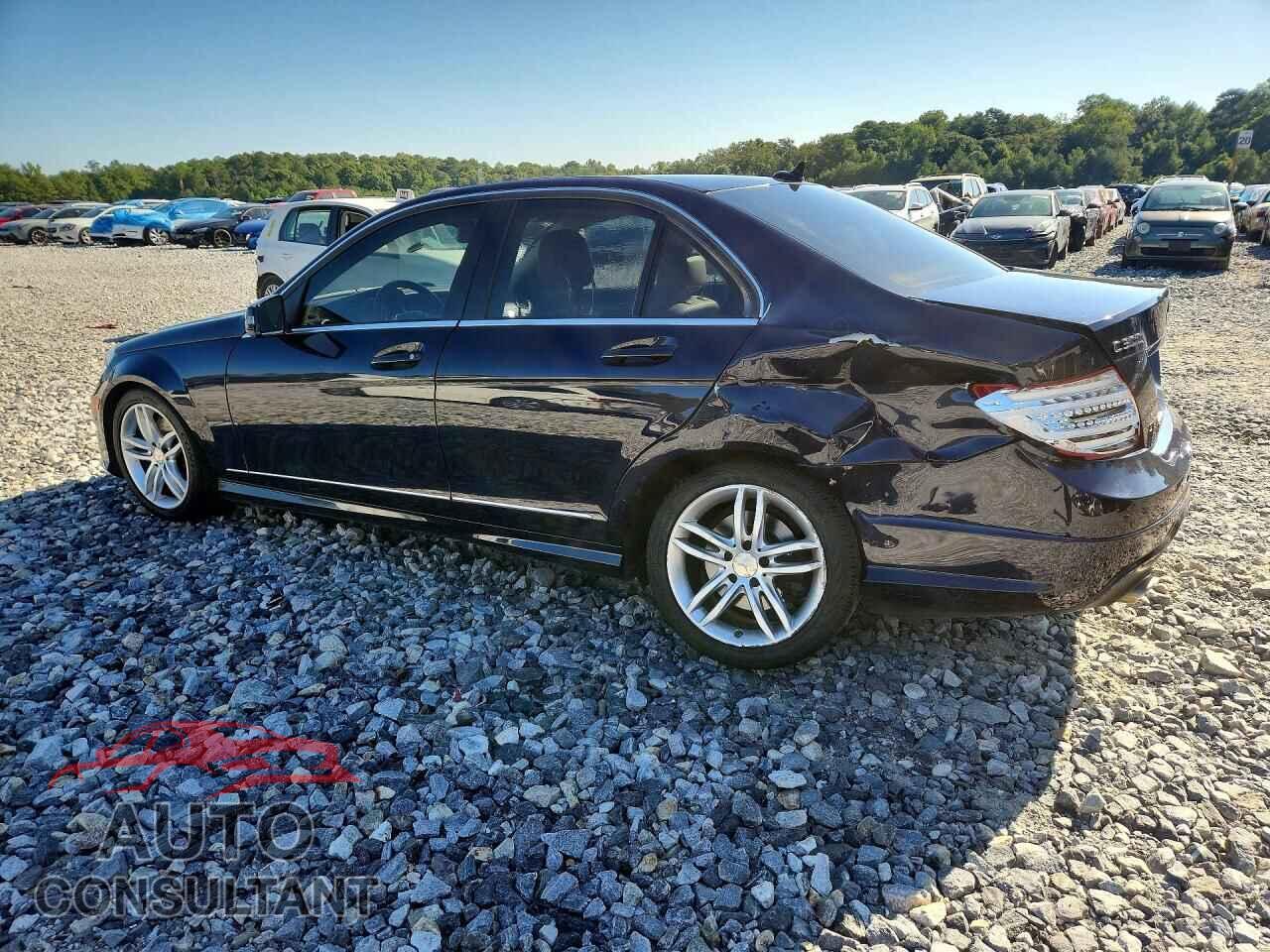 MERCEDES-BENZ C-CLASS 2013 - WDDGF8AB9DR245592