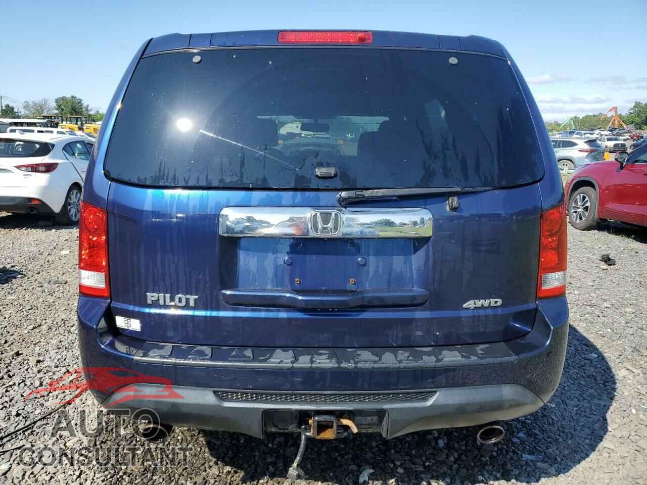 HONDA PILOT 2015 - 5FNYF4H59FB038264