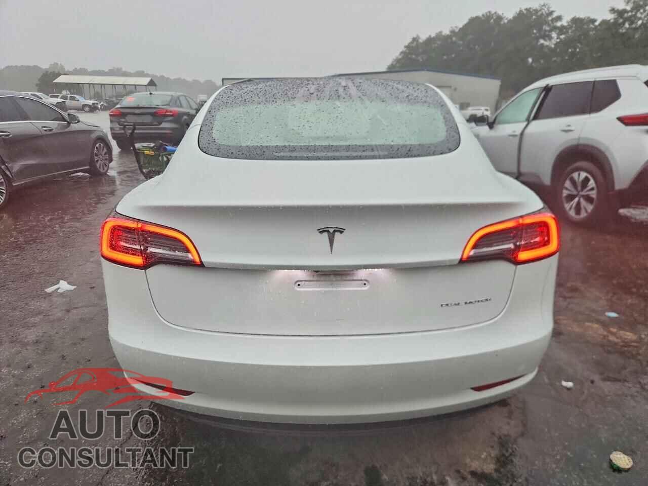 TESLA MODEL 3 2022 - 5YJ3E1EB2NF167029