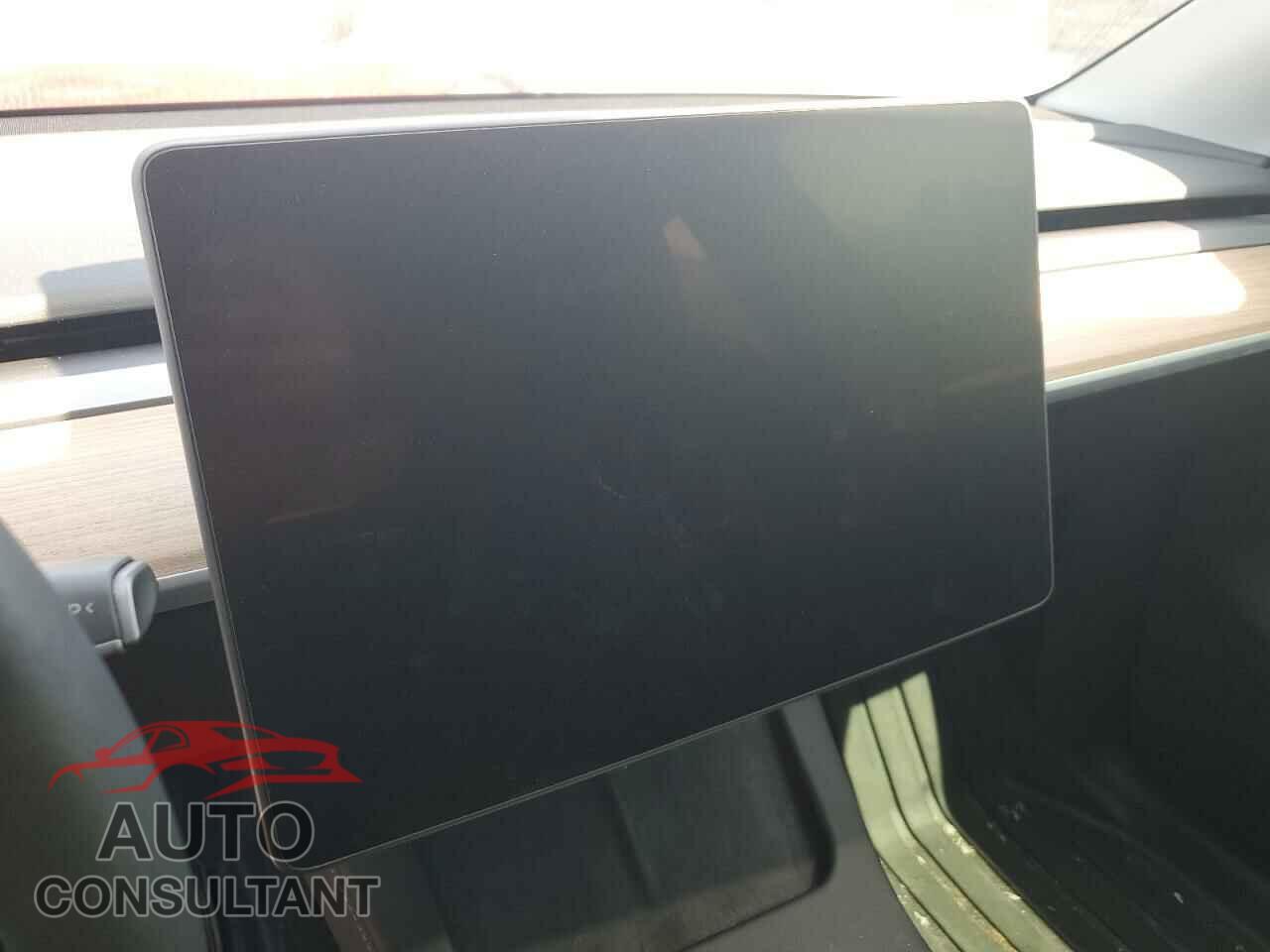 TESLA MODEL Y 2023 - 7SAYGDEE3PF830156