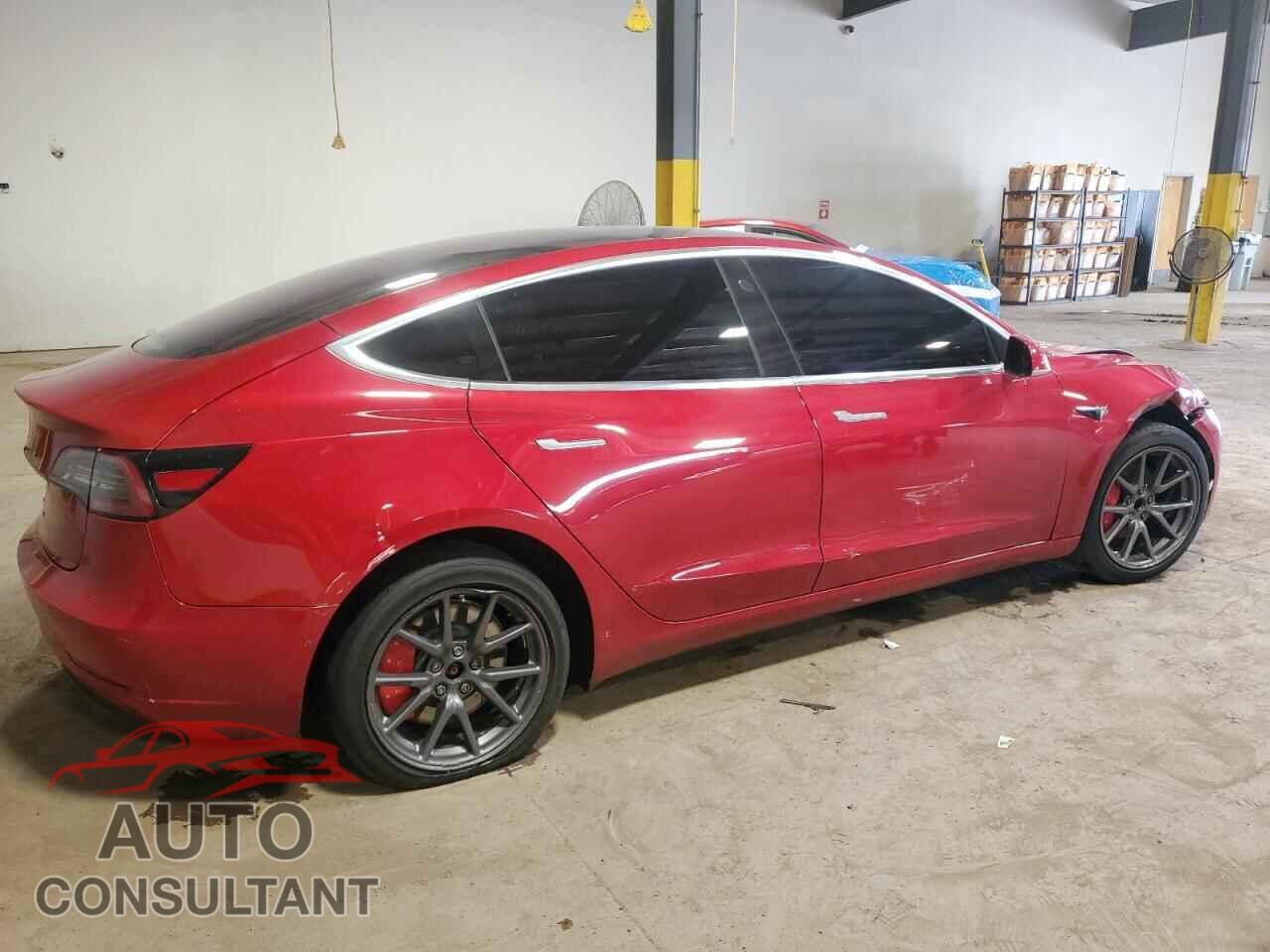 TESLA MODEL 3 2018 - 5YJ3E1EAXJF032432