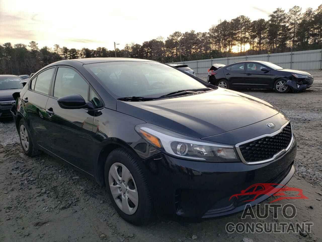 KIA FORTE 2018 - 3KPFK4A77JE231977