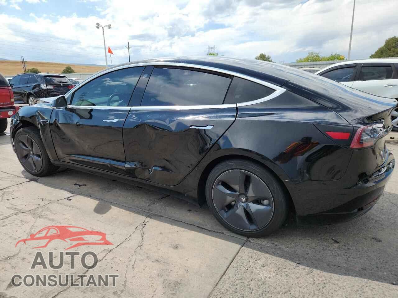 TESLA MODEL 3 2018 - 5YJ3E1EAXJF059114