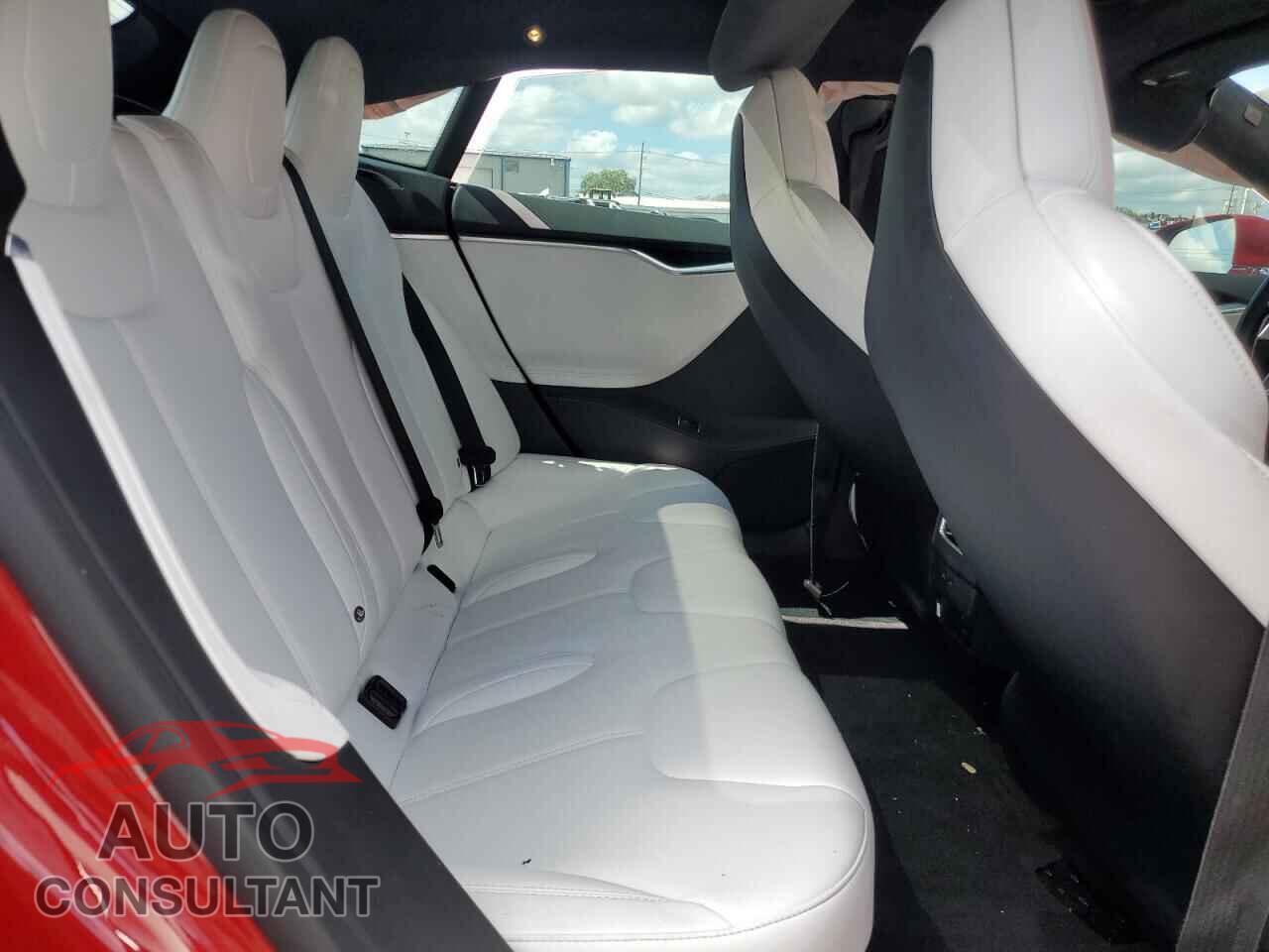 TESLA MODEL S 2017 - 5YJSA1E46HF198877
