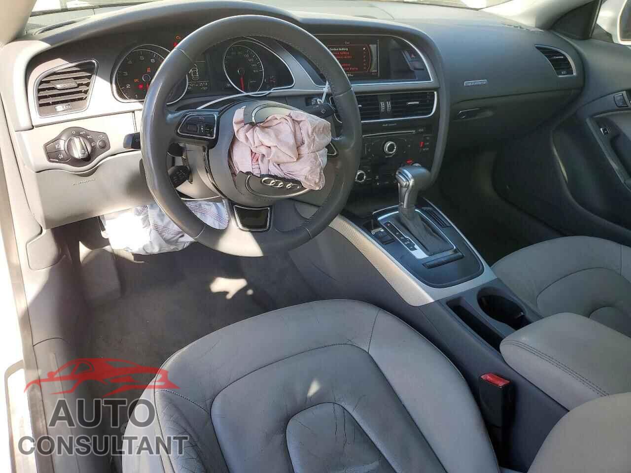 AUDI A5 2014 - WAUCFAFR0EA053111