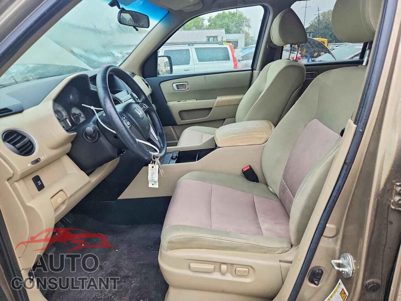 HONDA PILOT 2011 - 5FNYF3H41BB023513