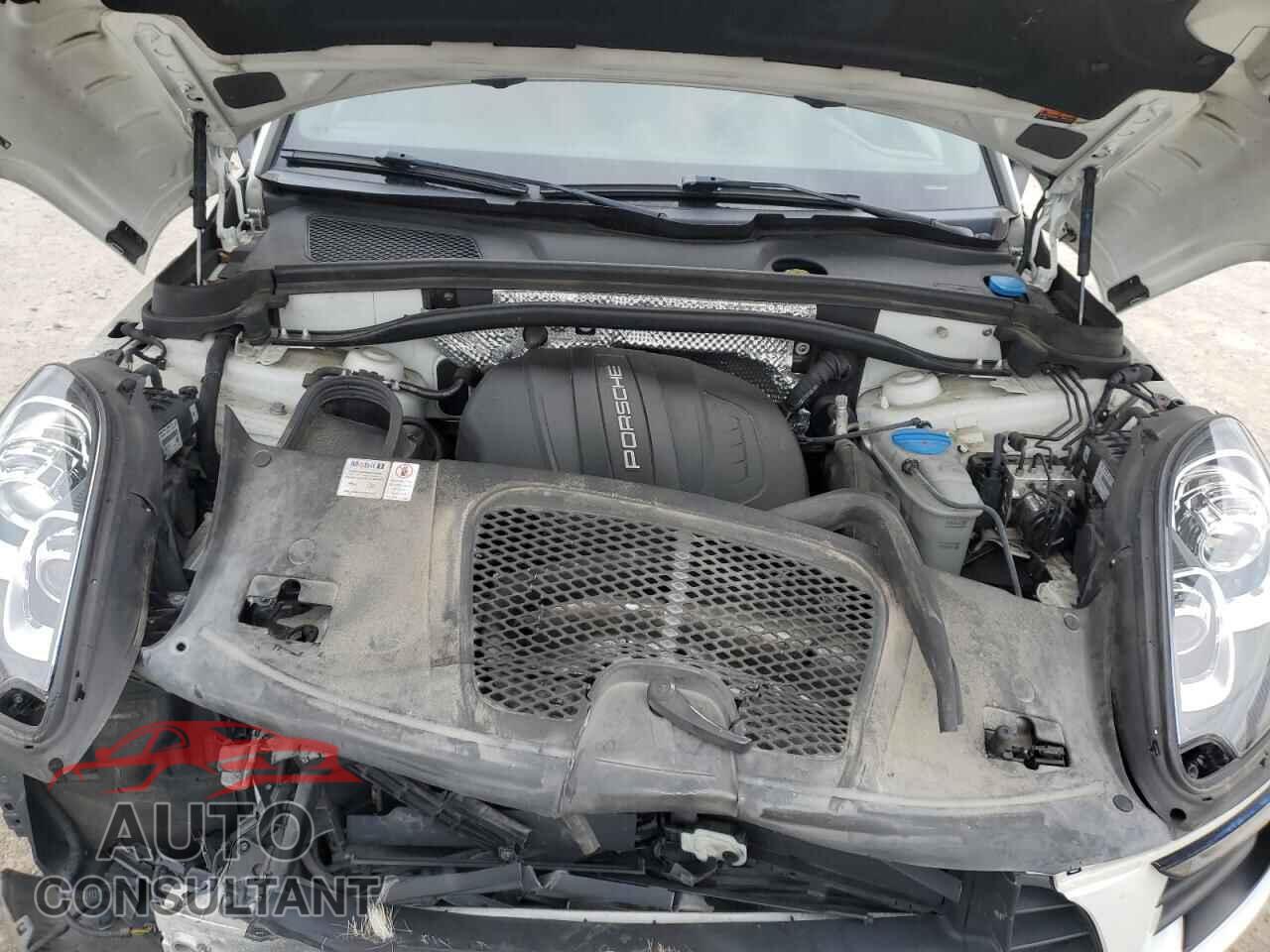 PORSCHE MACAN 2018 - WP1AA2A55JLB21970