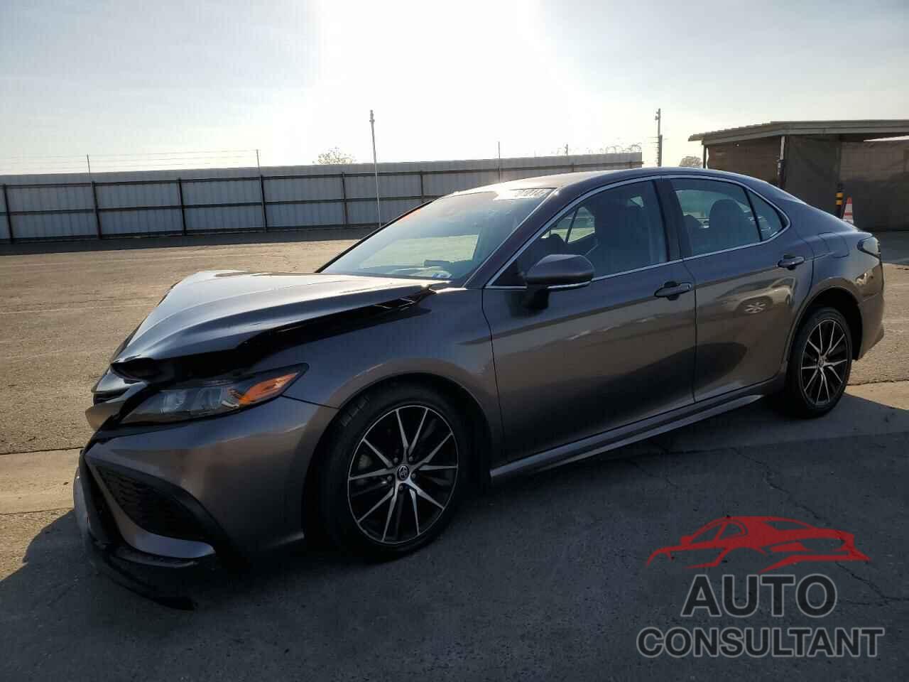 TOYOTA CAMRY 2022 - 4T1T11AK8NU663389