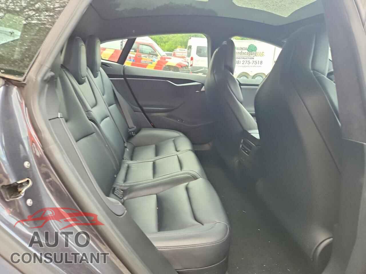 TESLA MODEL S 2018 - 5YJSA1E25JF276148