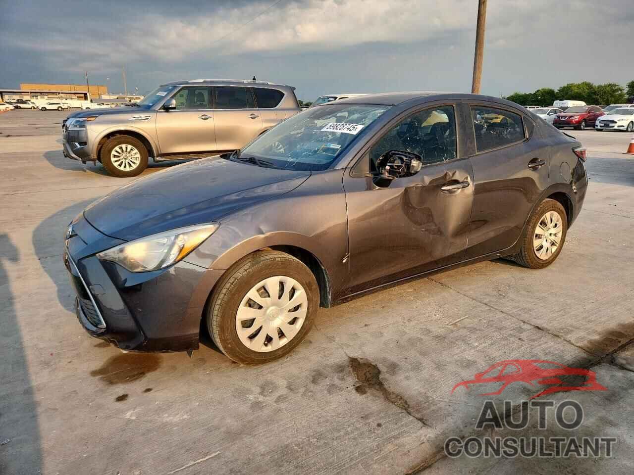 TOYOTA YARIS 2017 - 3MYDLBYV6HY154378