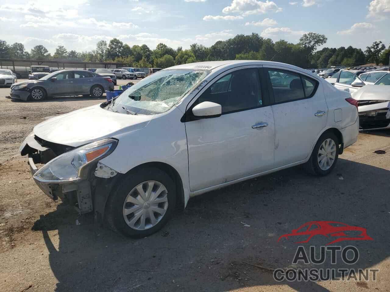 NISSAN VERSA 2017 - 3N1CN7AP1HL895390