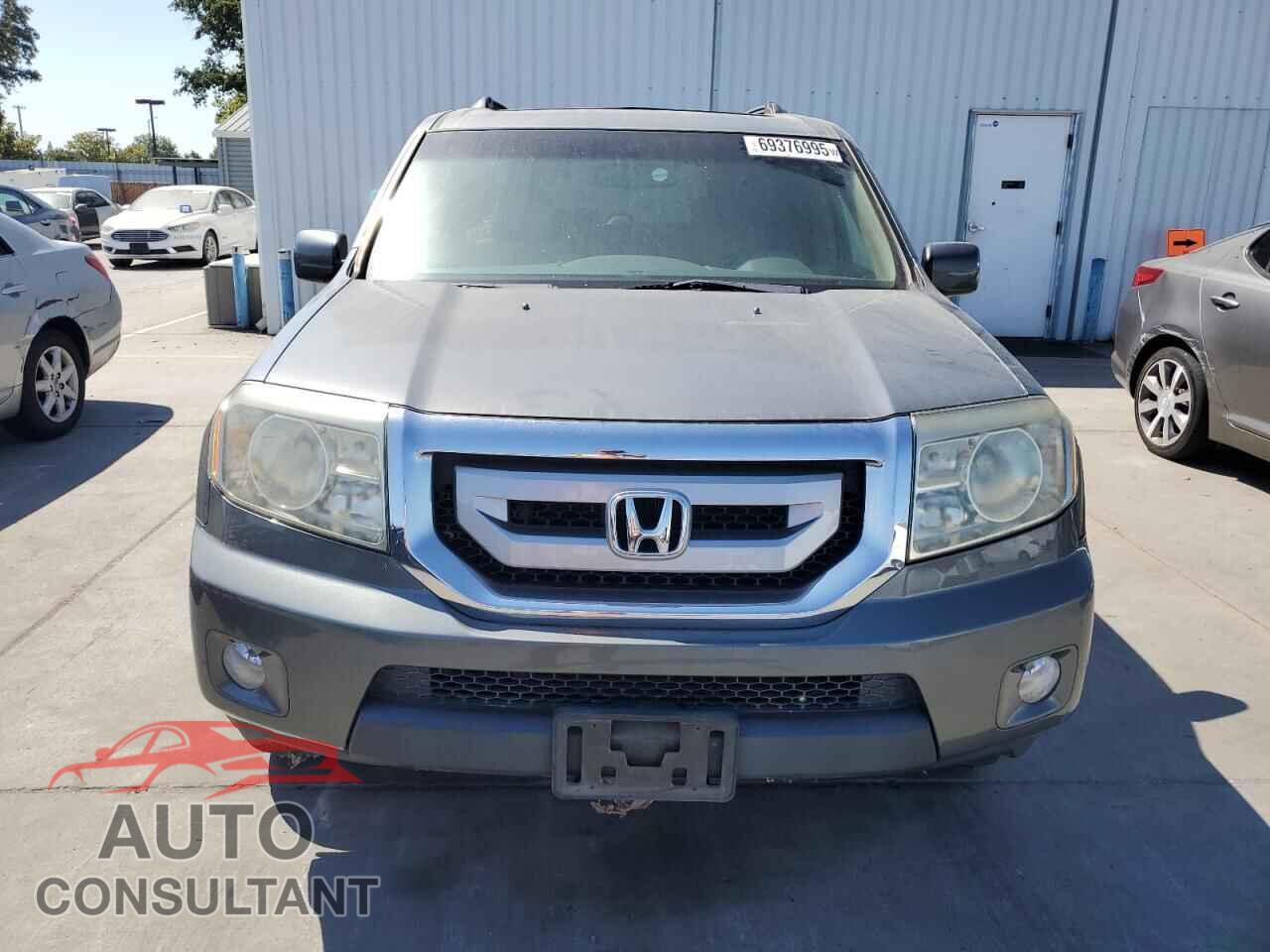 HONDA PILOT 2009 - 5FNYF48579B013836