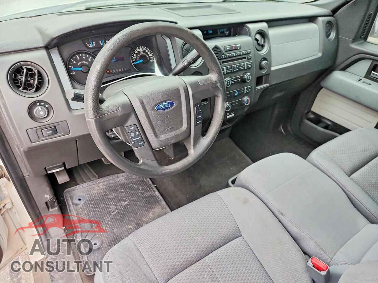 FORD F150 2014 - 1FTMF1CM4EKD54037