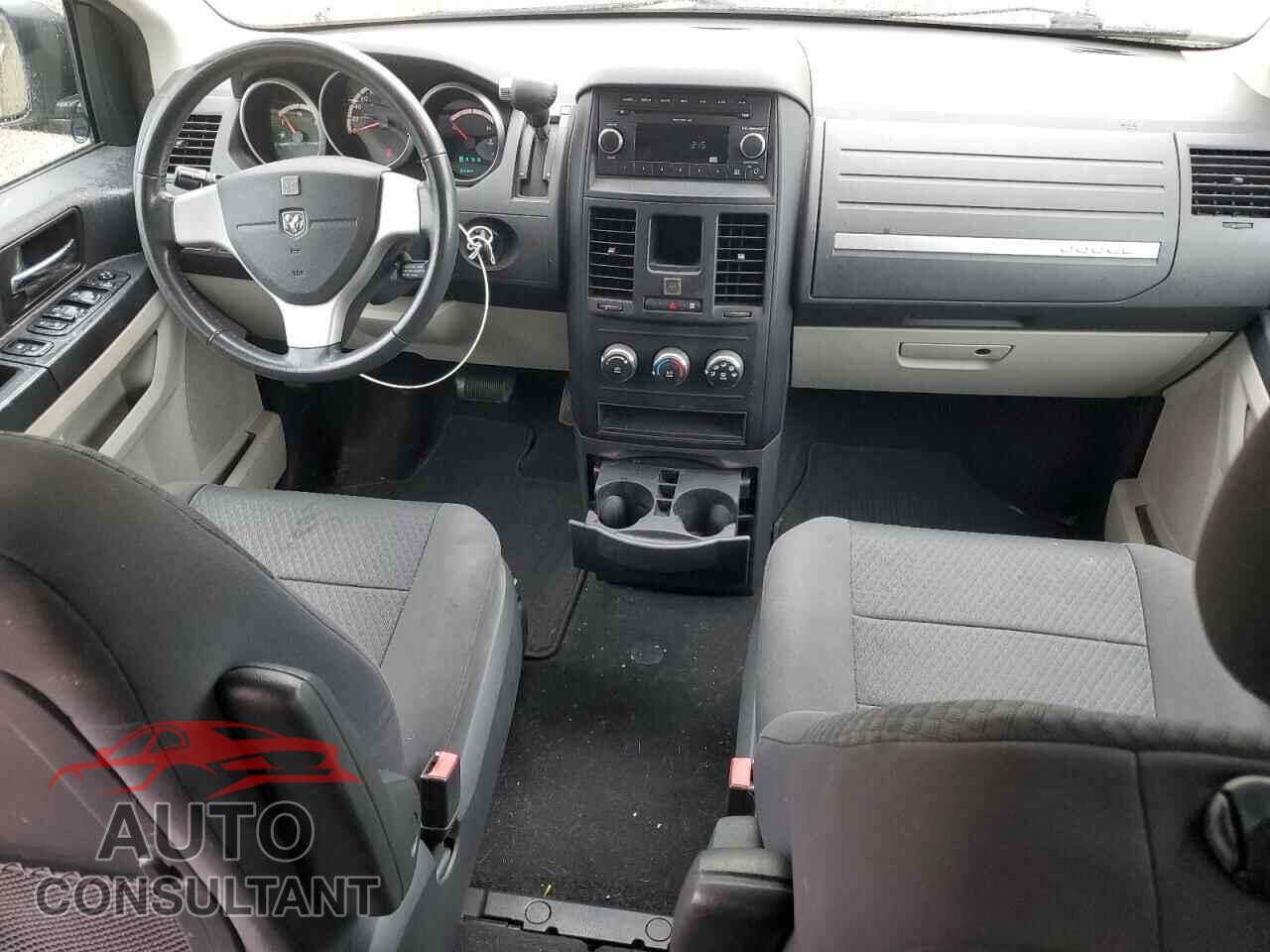 DODGE CARAVAN 2010 - 2D4RN4DE7AR355294