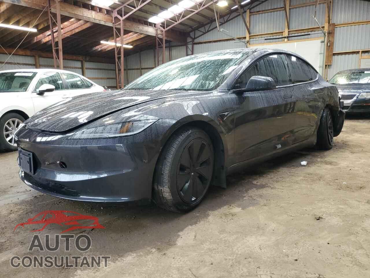 TESLA MODEL 3 2024 - 5YJ3E1EA8RF833890