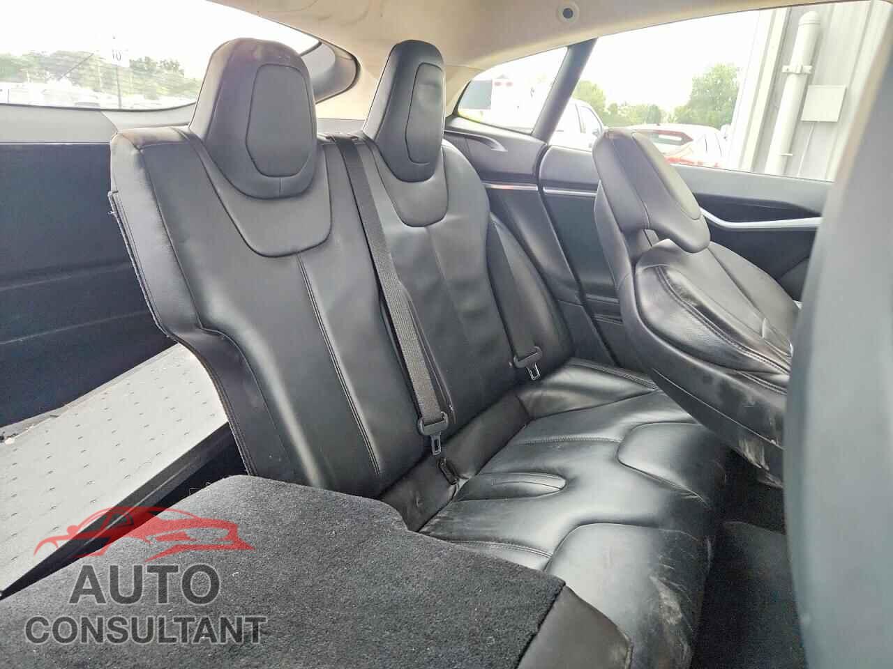 TESLA MODEL S 2017 - 5YJSA1E22HF205189