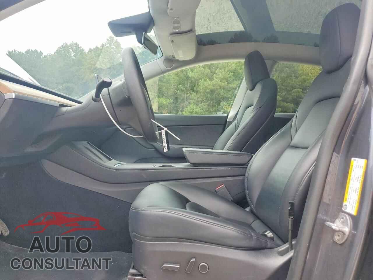 TESLA MODEL Y 2022 - 7SAYGDEE1NA005548