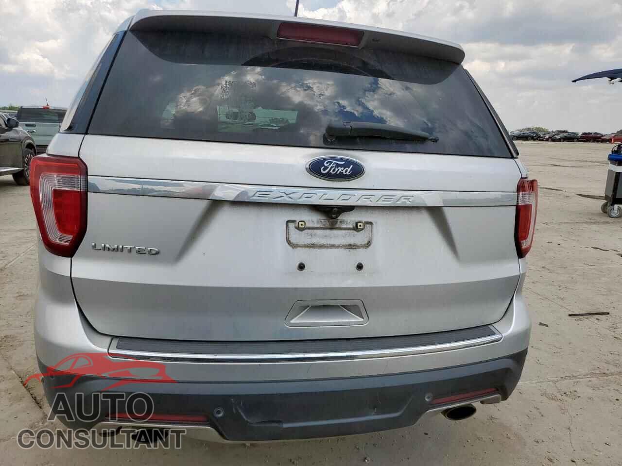 FORD EXPLORER 2018 - 1FM5K7F88JGB11518