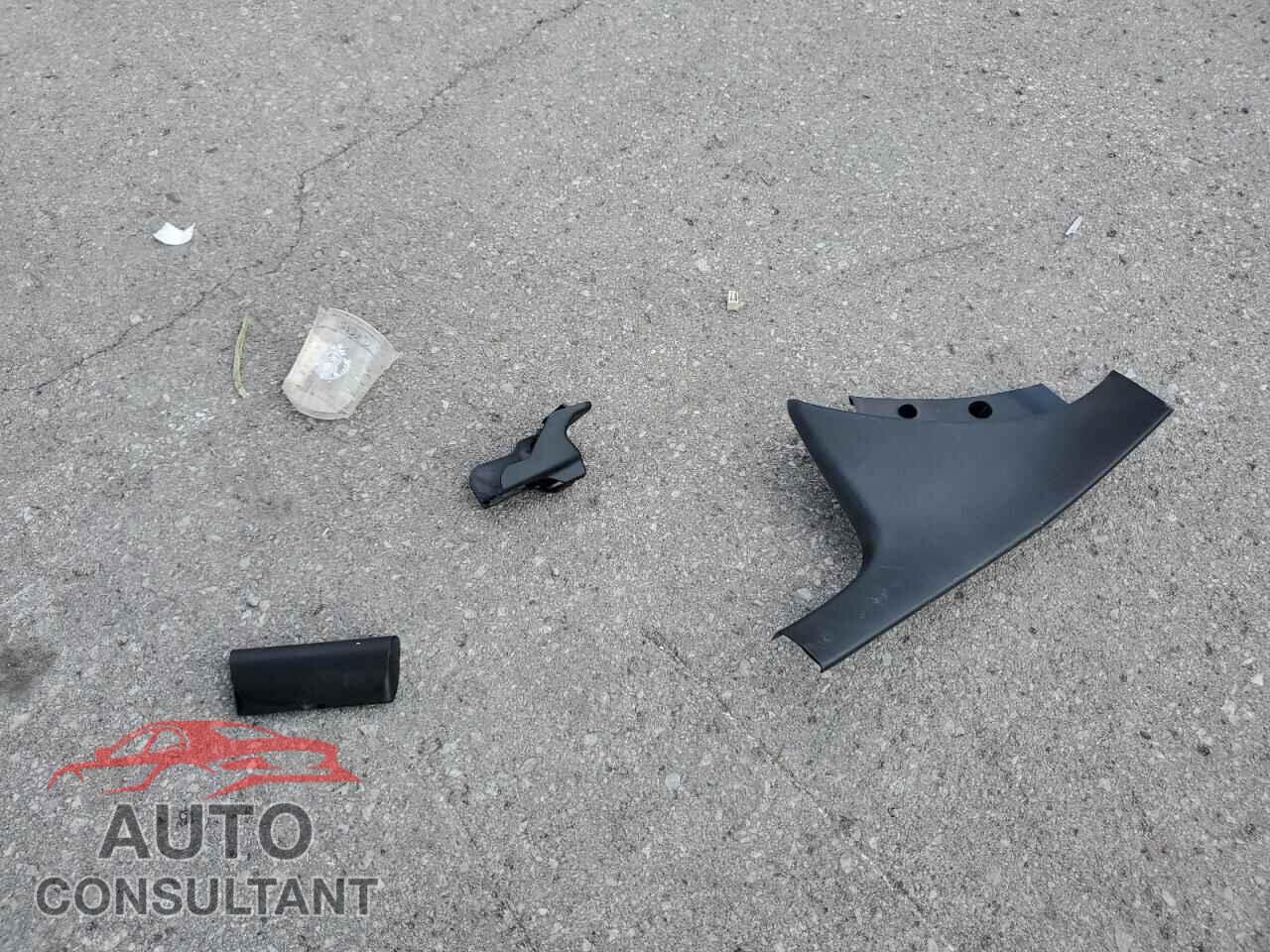 LEXUS IS 2014 - JTHBF1D21E5014331