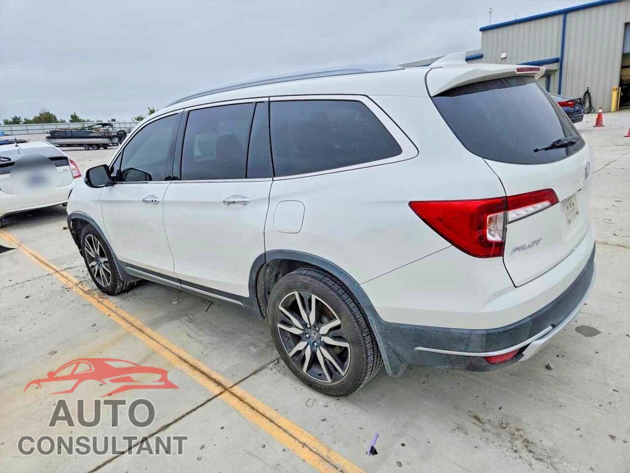 HONDA PILOT 2021 - 5FNYF6H01MB029748