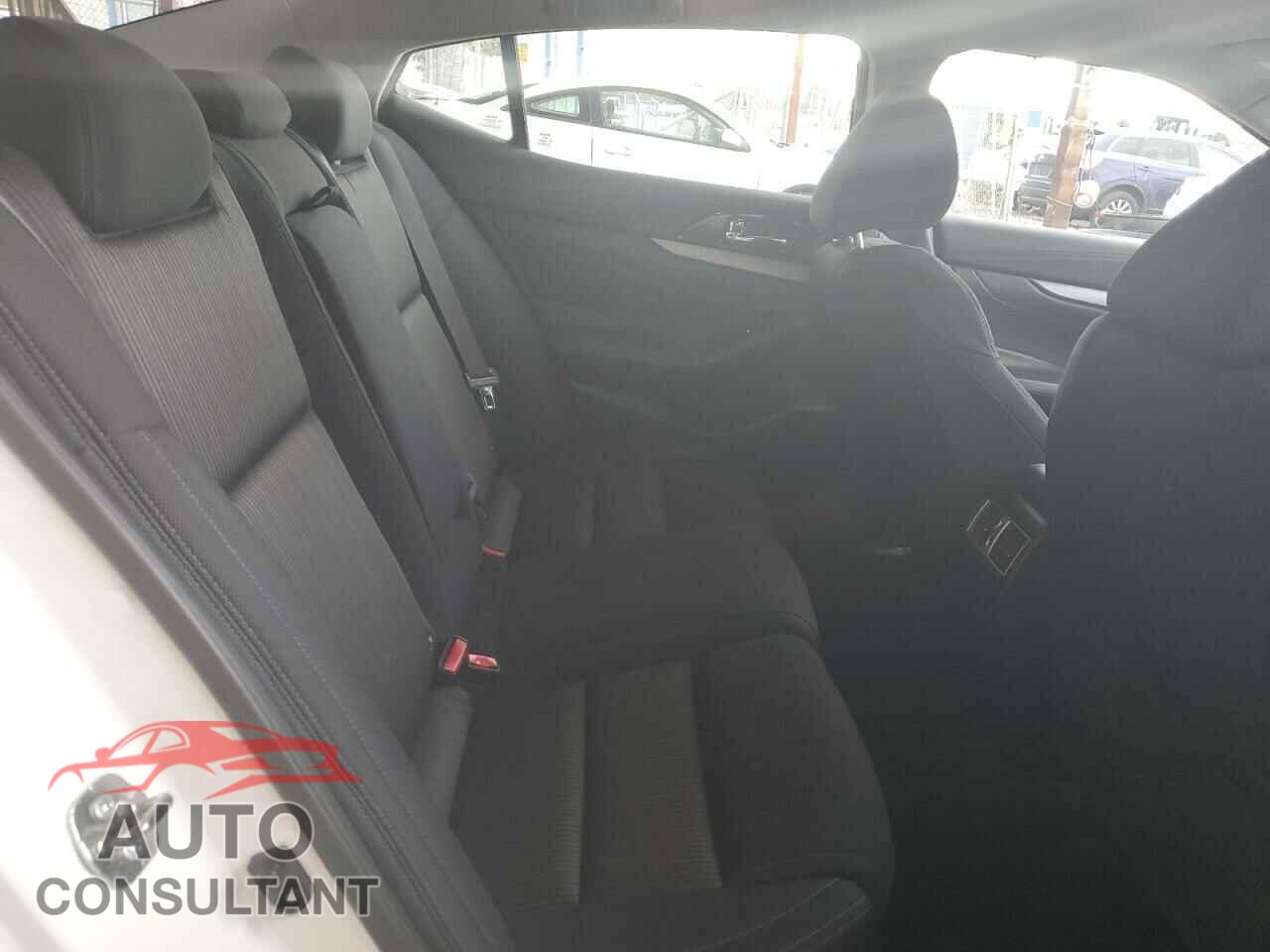 NISSAN MAXIMA 2017 - 1N4AA6AP1HC417773