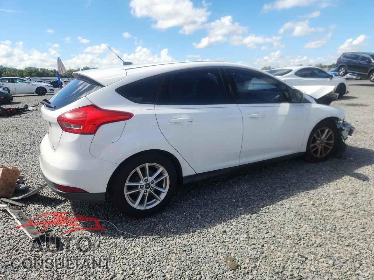 FORD FOCUS 2016 - 1FADP3K29GL356751