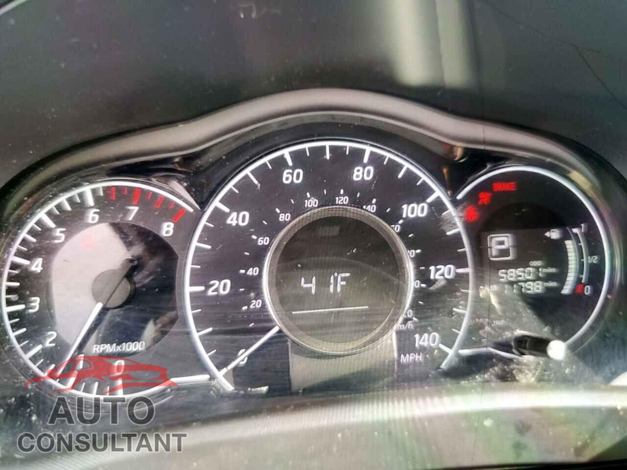 NISSAN VERSA 2017 - 3N1CE2CP2HL371083